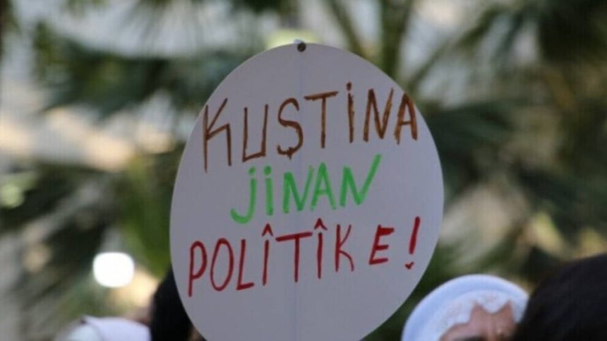 Bir-birini sikayotgan odamlarning porno suratlari Chizmalarda erotik femdom kaltaklash